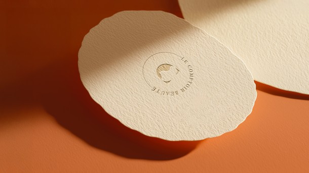identité visuelle, supports prints et digitaux d’un showroom beauté.